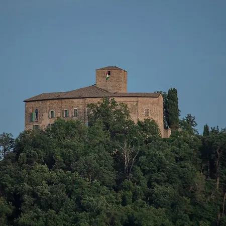 Anna Quattro Castella